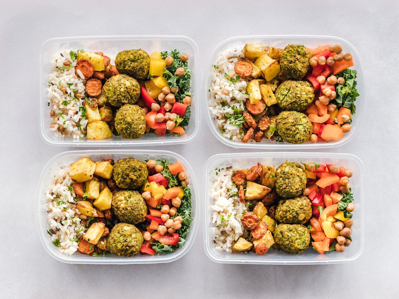 Meal-Prep-Dosen mit gesunder Ernährung – optimale Wettkampfvorbereitung